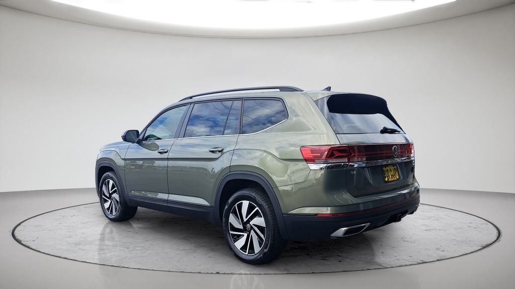 New 2026 Green Volkswagen 2.0T SE w/Technology image 8