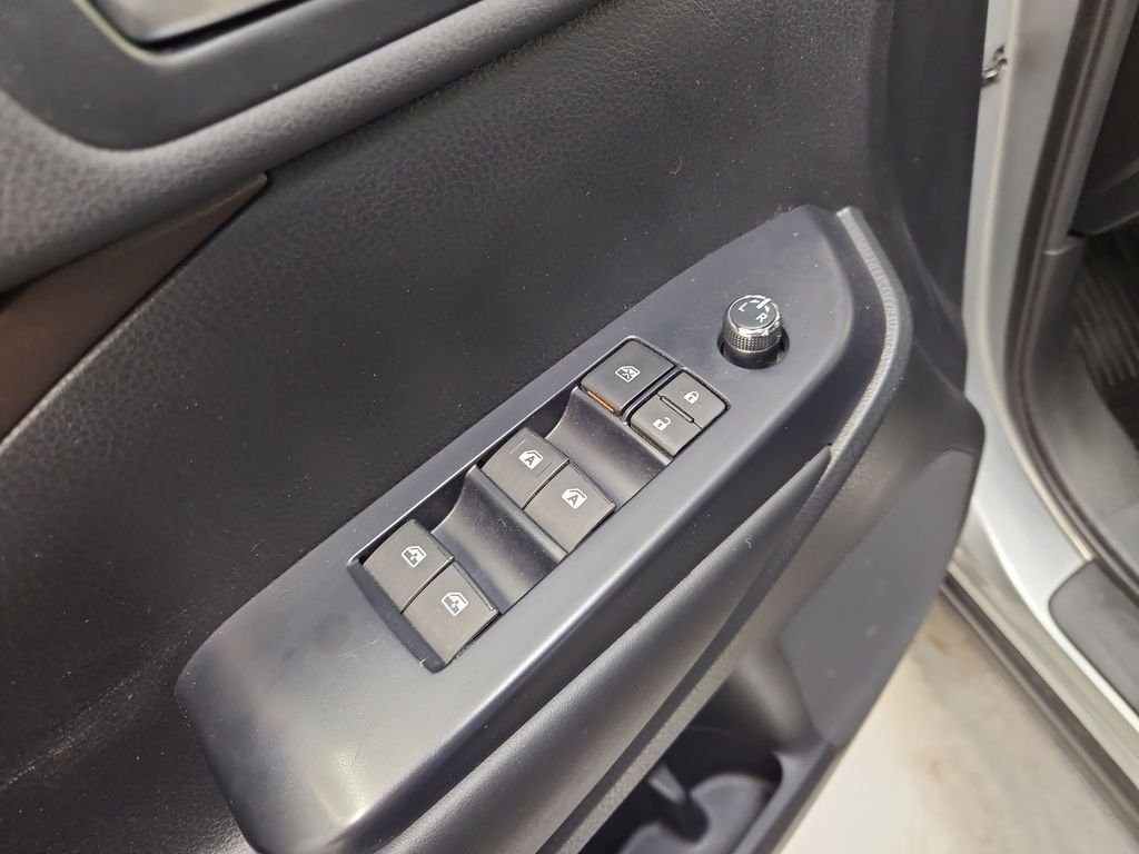 Used 2019 Silver Toyota XLE image 15