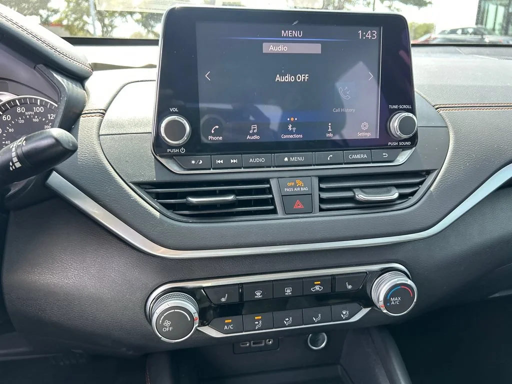 2021 Nissan Altima SR - Photo 26
