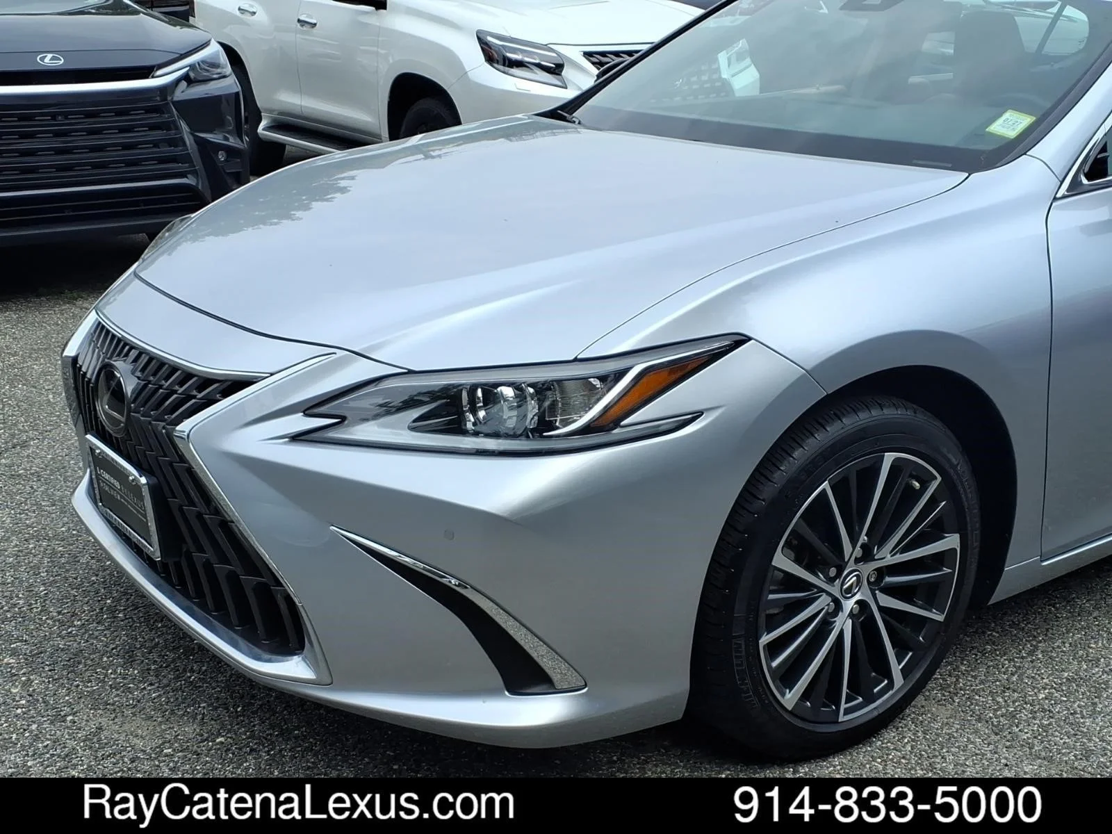 Certified Used 2024 Iridium Lexus 4D Sedan image 7