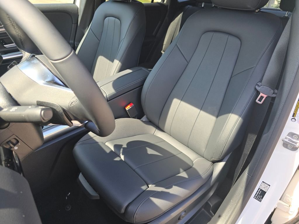 New 2026 Polar White Mercedes-Benz GLA 250 image 22