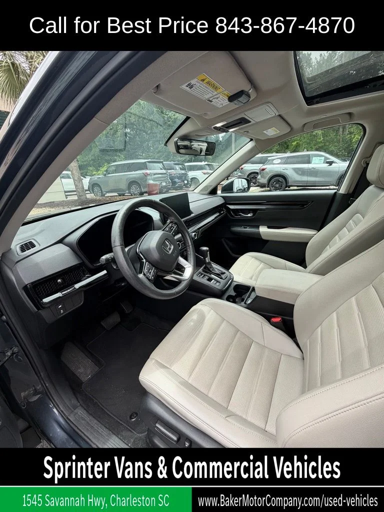Used 2024  Honda EX-L image 3