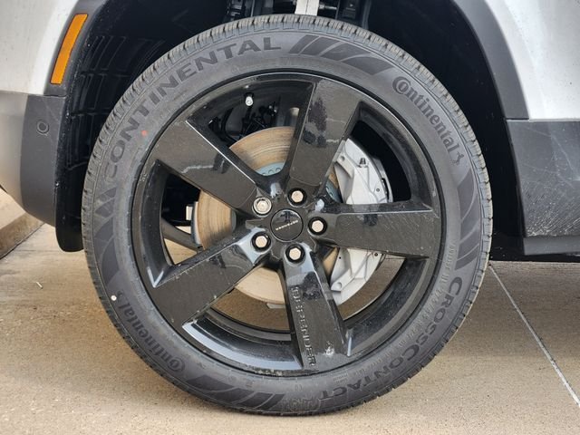 2026 Land Rover Defender 6