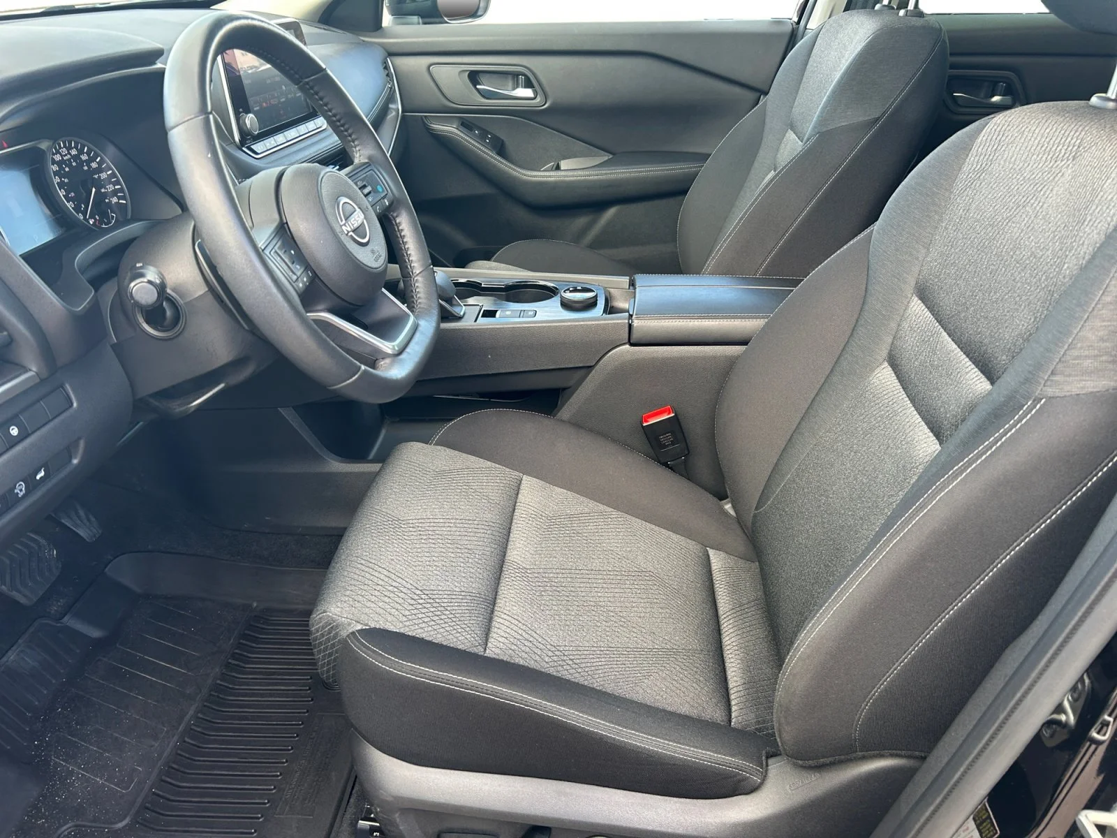 Used 2024 Black Nissan SV Moonroof AWD image 14