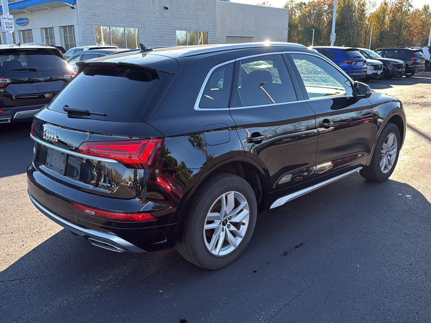 Used 2023 Mythos Black Metallic Audi S line Premium image 6