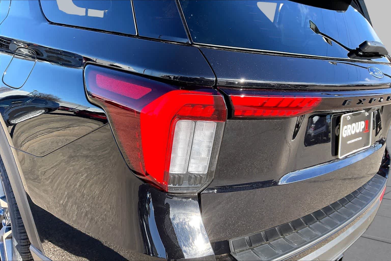 New 2026 Agate Black Metallic Ford ST image 14