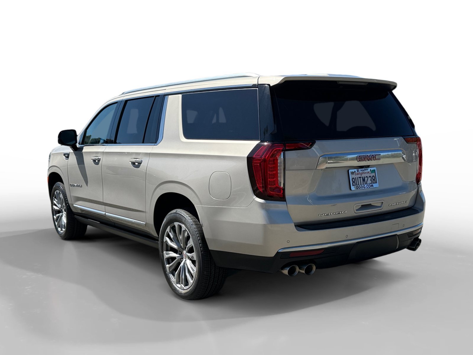 Used 2021 Pearl Beige Metallic GMC Denali image 3