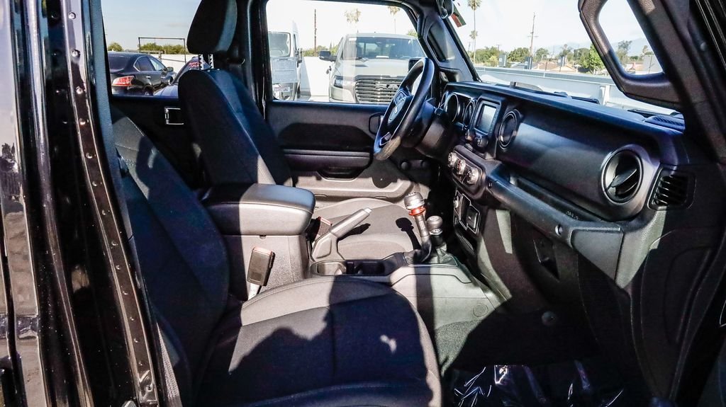 Used 2021 Black Clearcoat Jeep Sport image 21