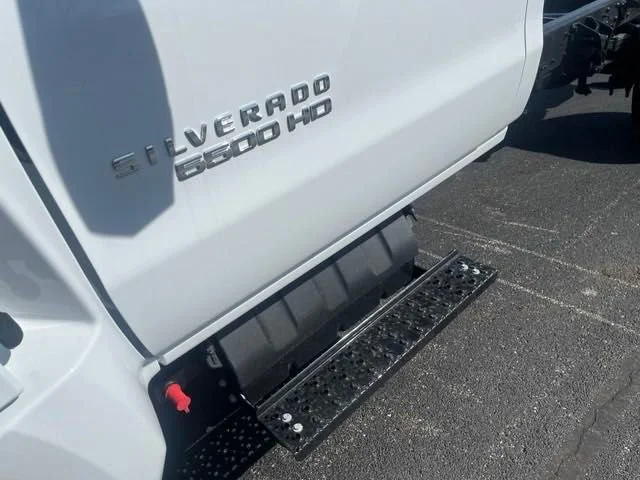 New 2024 Summit White Chevrolet Work Truck image 16