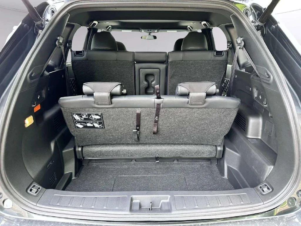New 2026 Moonrock Gray Nissan Platinum image 16