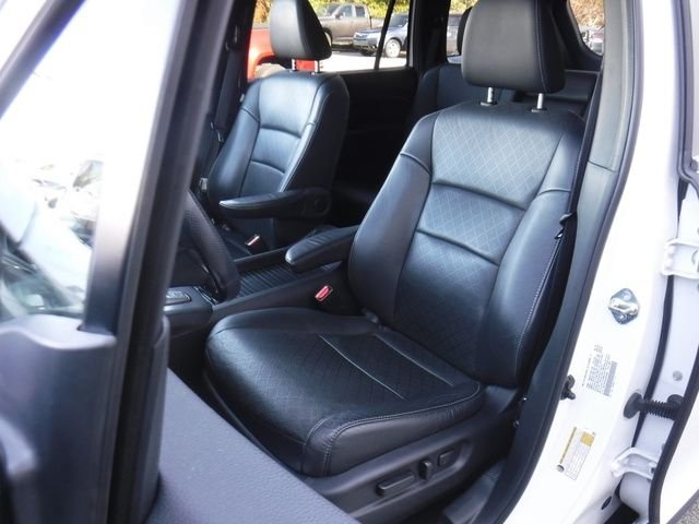 Used 2020  Honda EX-L image 16