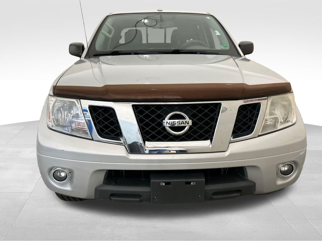Used 2017 Silver Nissan SV image 10