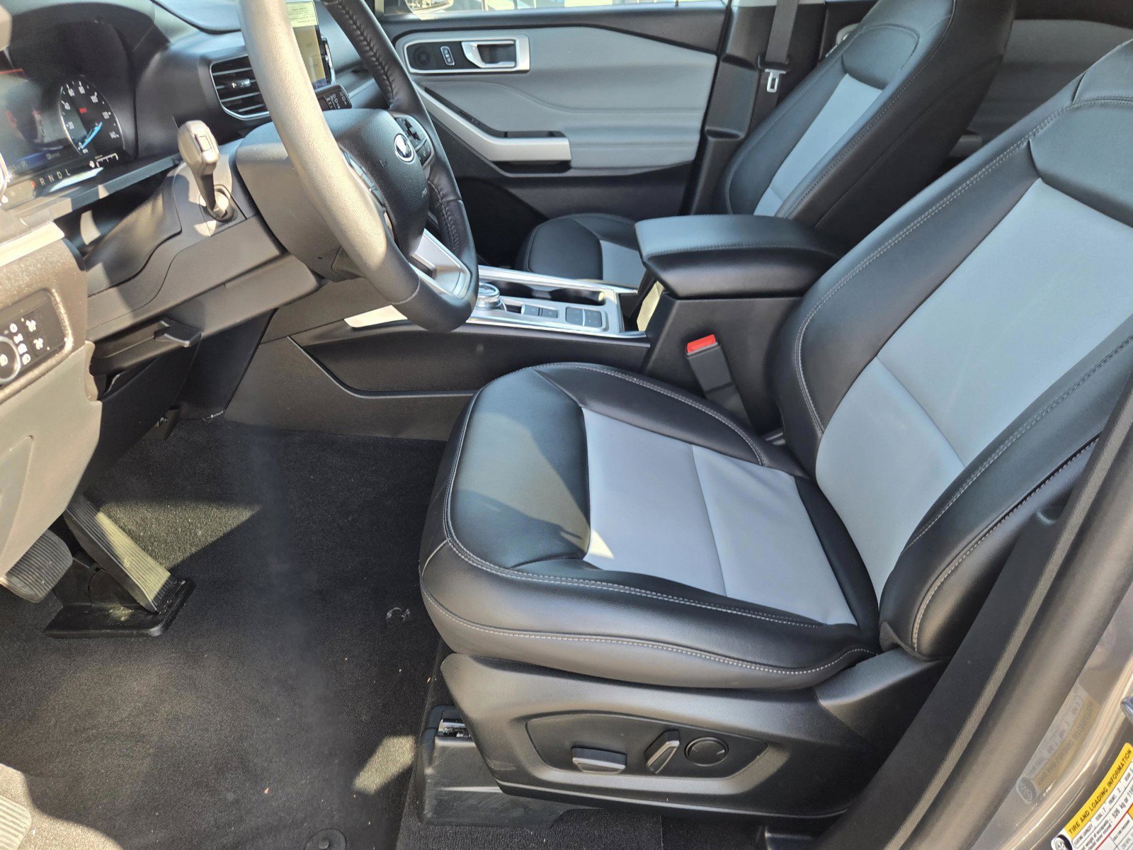Certified Used 2024 Gray Ford XLT image 25