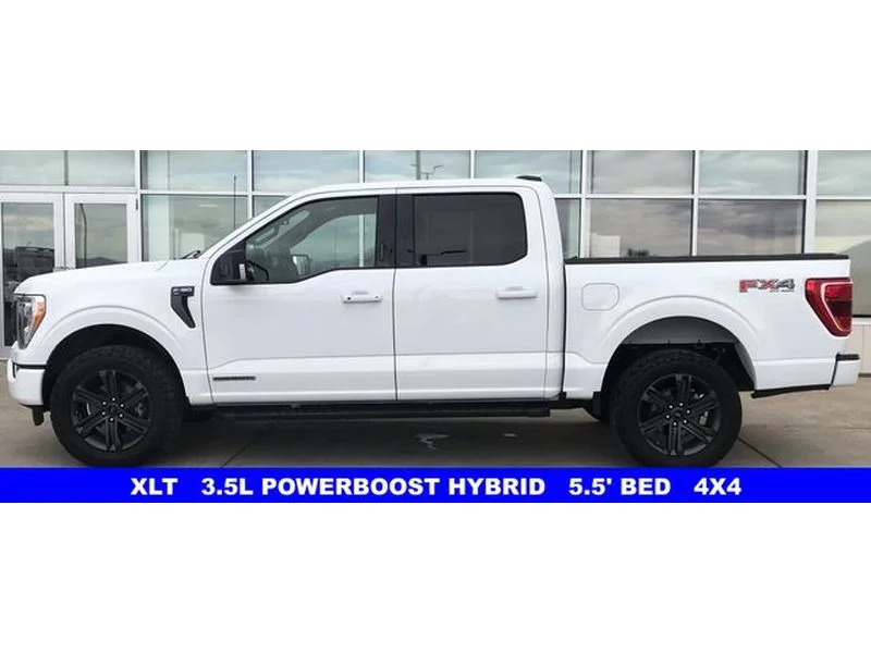 Certified Used 2023 Oxford White Ford XLT image 5