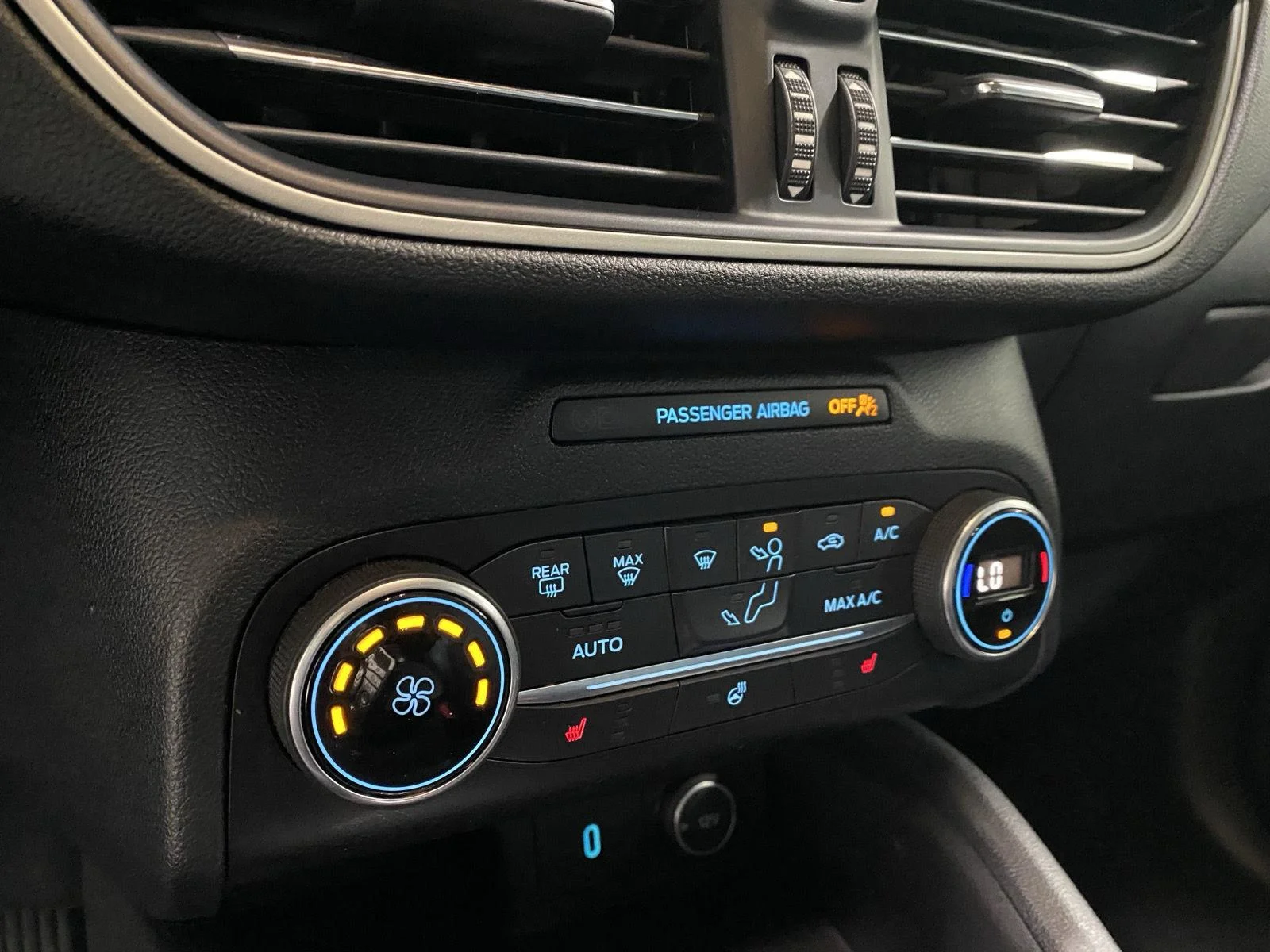 Used 2020 Velocity Blue Ford SEL image 10