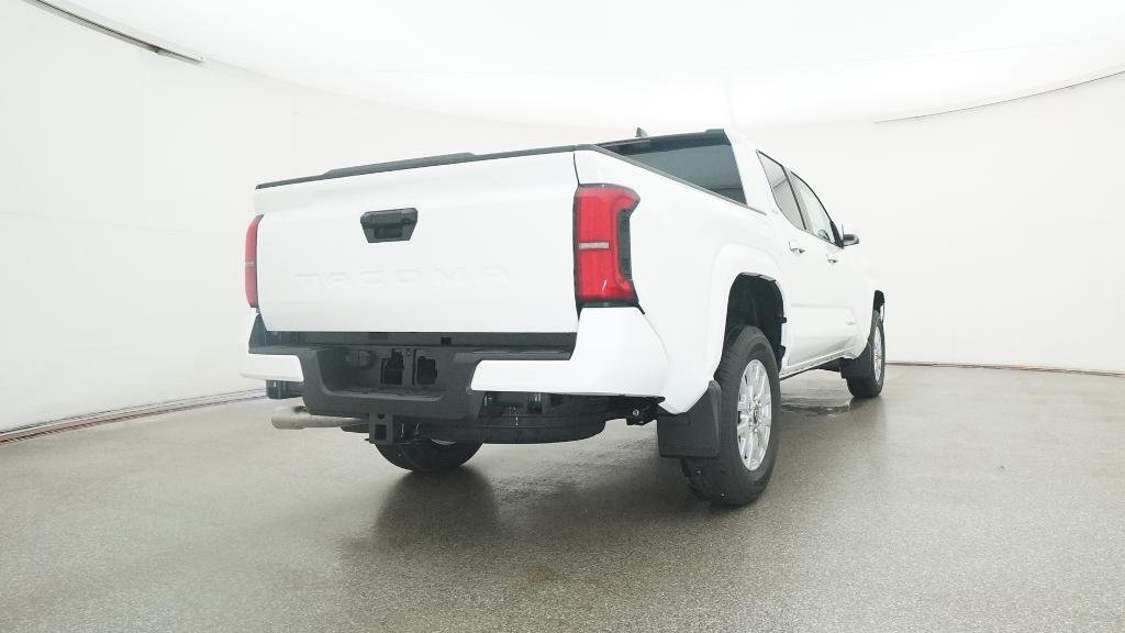 2025 Toyota Tacoma SR5 - Photo 9