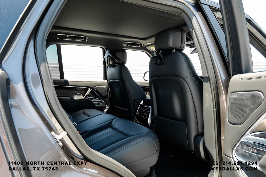 New 2026 Charente Grey Prem Met Land Rover SE image 35