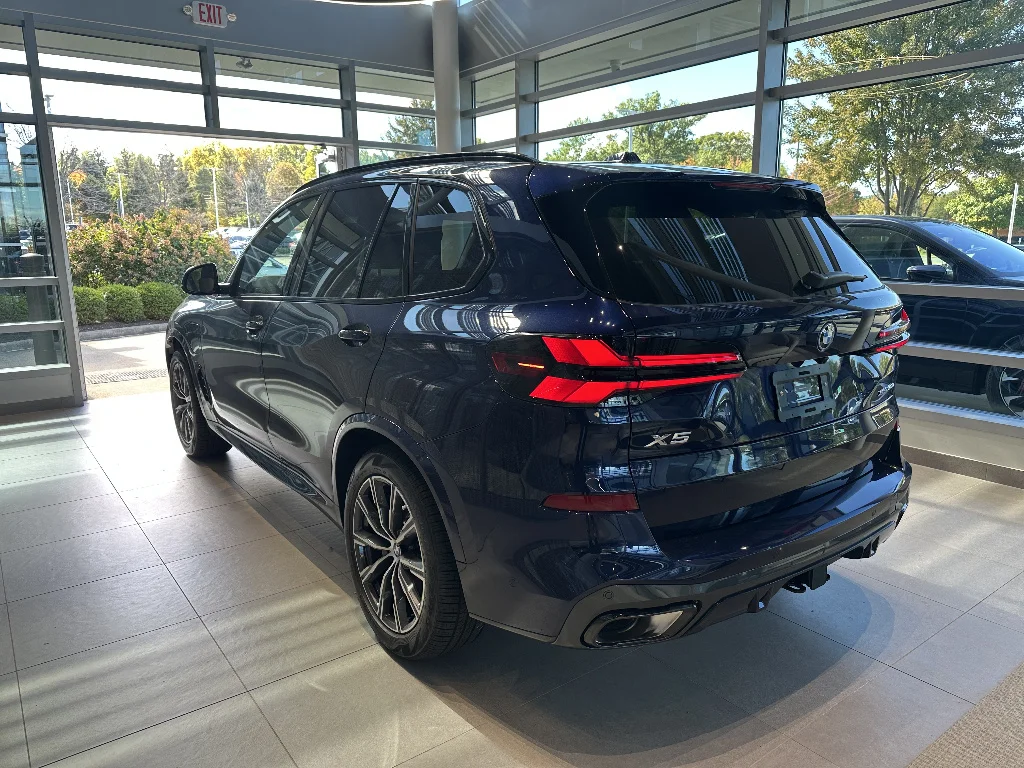 New 2026 Tanzanite Blue II Metallic BMW xDrive50e image 4