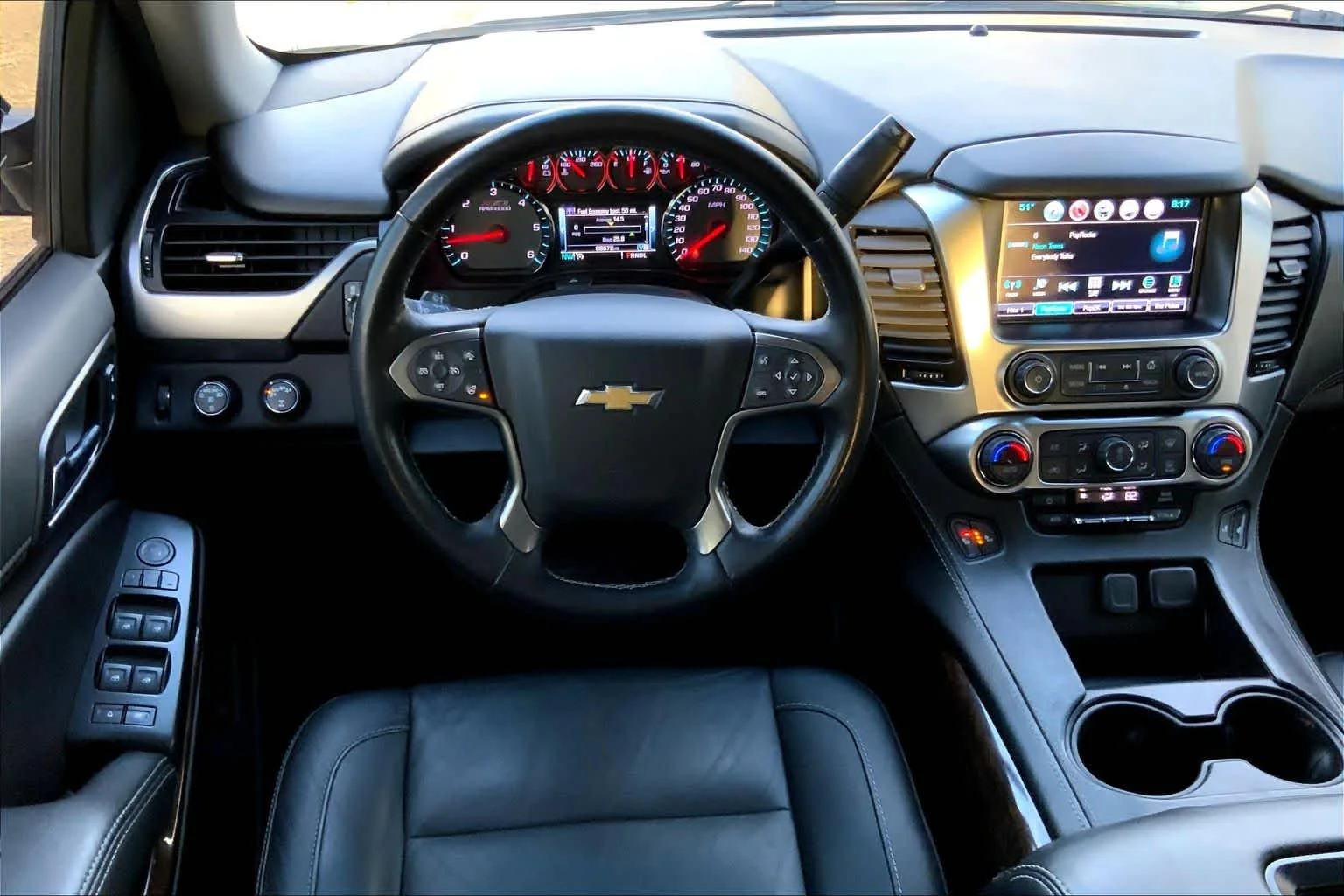 Used 2020 BLACK Chevrolet LT image 6