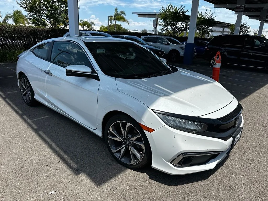 Used 2019 White Honda Touring image 9