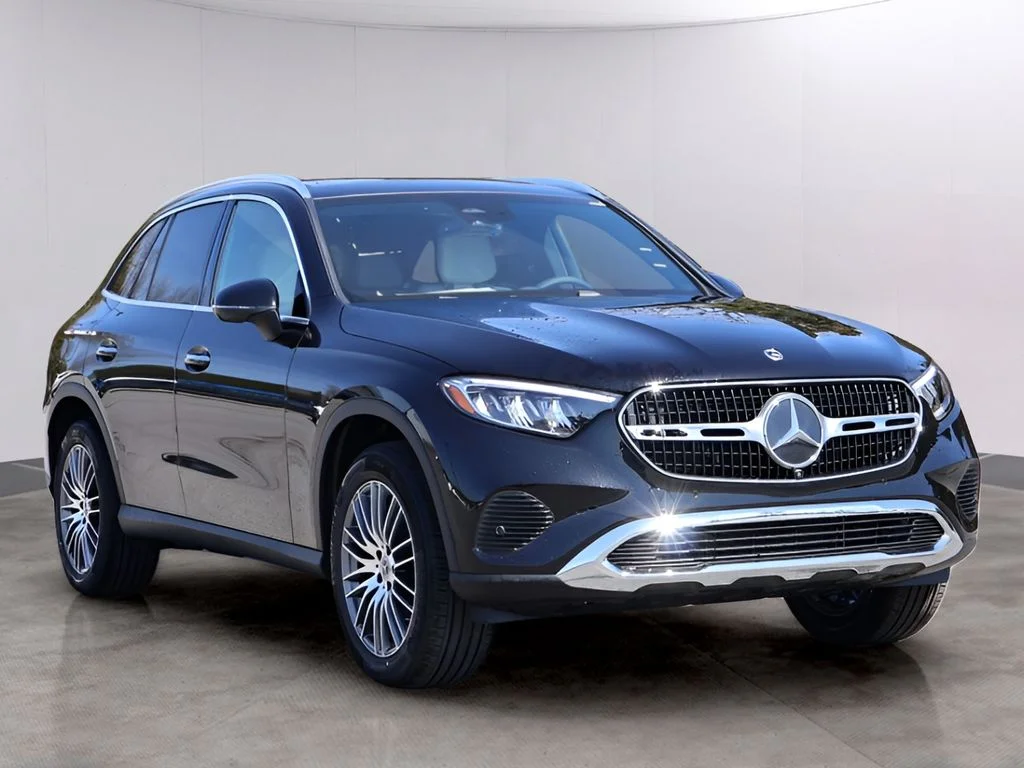 New 2026 Obsidian Black Metallic Mercedes-Benz GLC 300 image 3