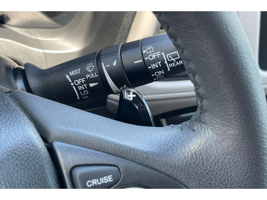 Used 2018 White Orchid Pearl Honda EX-L Navi image 39