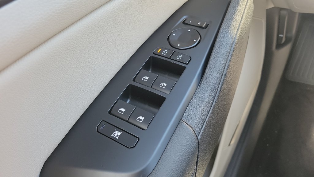 New 2027 Gravity Gray Kia EX image 18