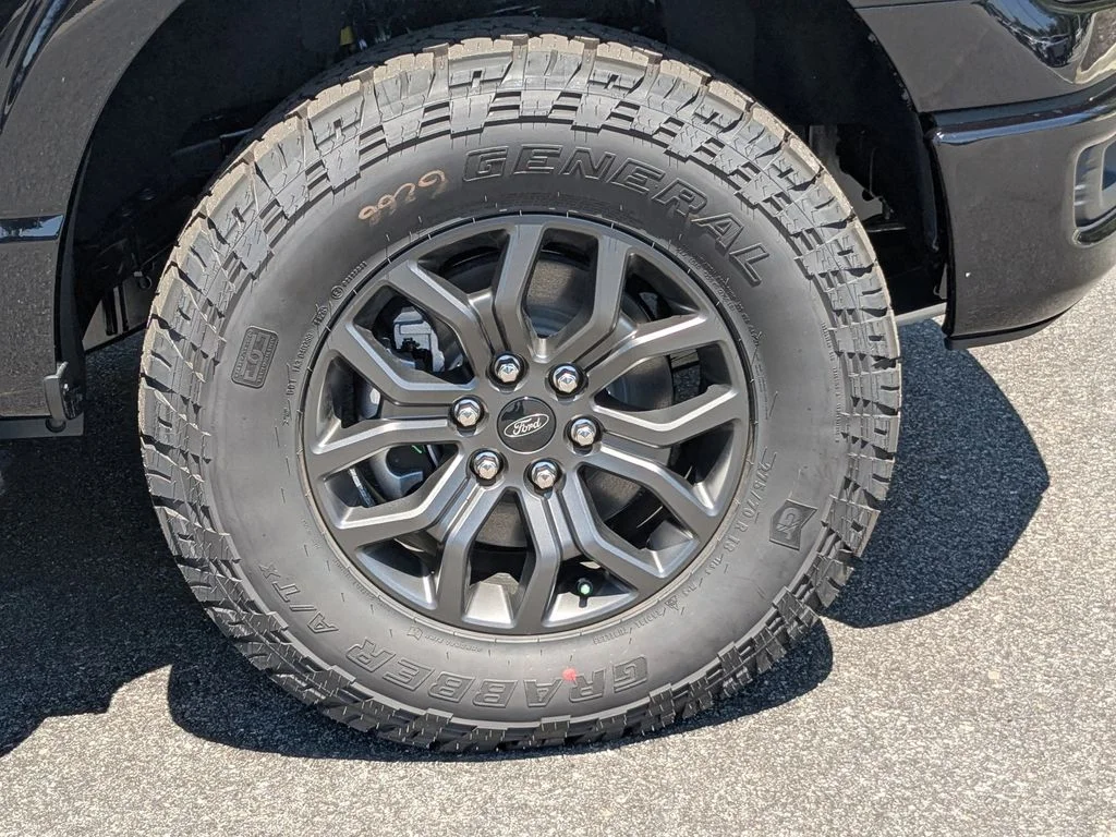 New 2026 Agate Black Metallic Ford Tremor image 12