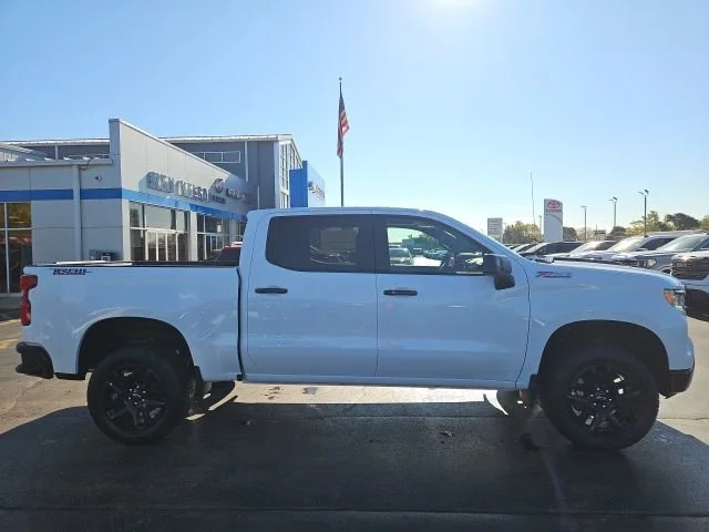 New 2026 Summit White Chevrolet LT Trail Boss image 14