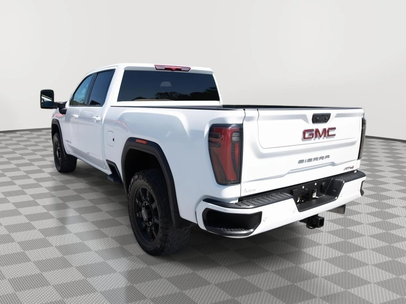 Used 2025 Summit White GMC AT4 image 8