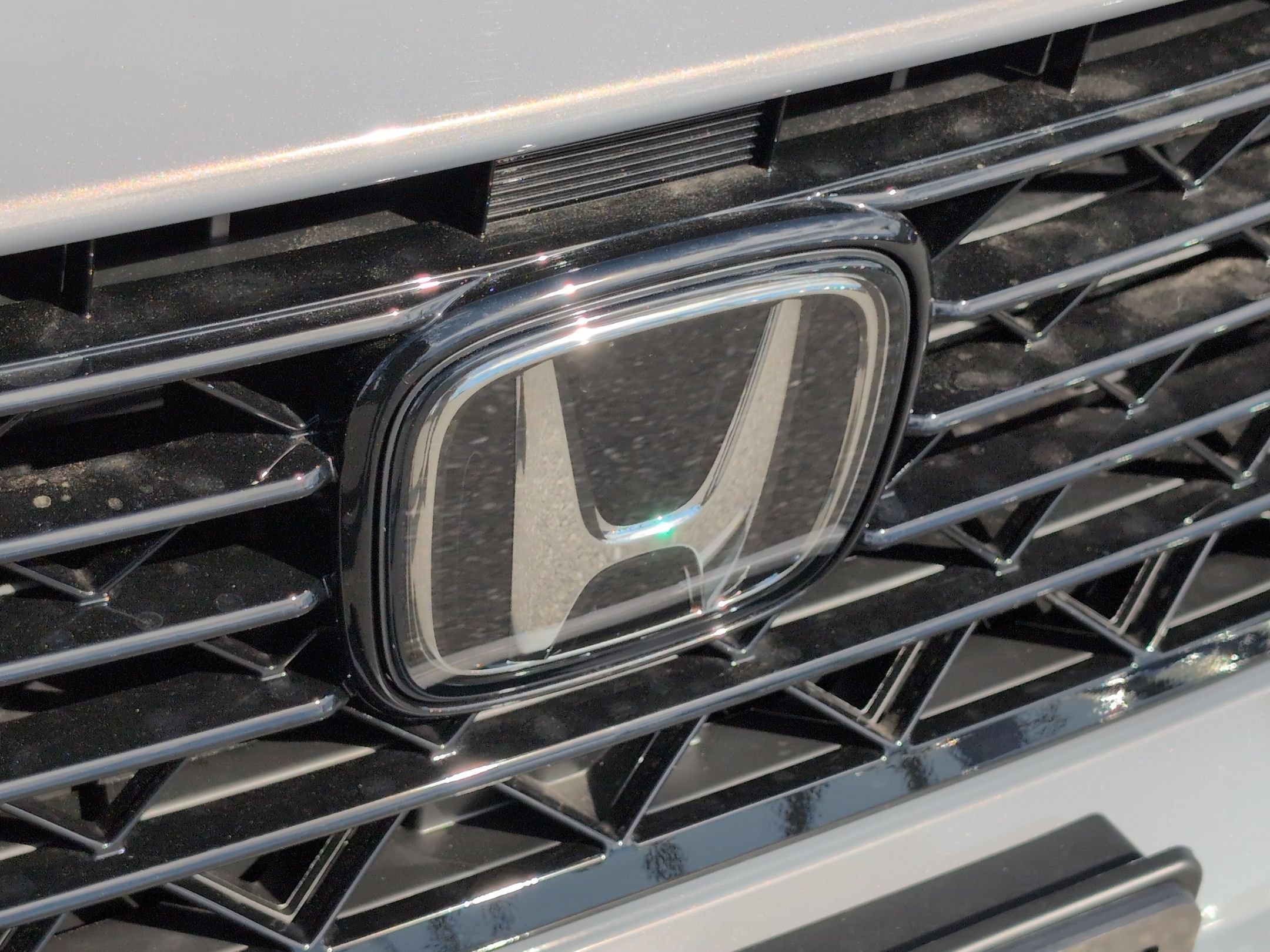 New 2025 Urban Gray Pearl Honda SE image 13