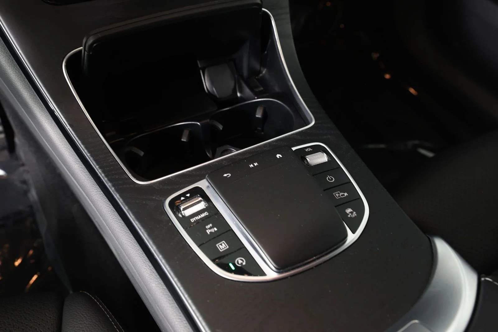 Used 2022 Black Mercedes-Benz GLC 300 image 18