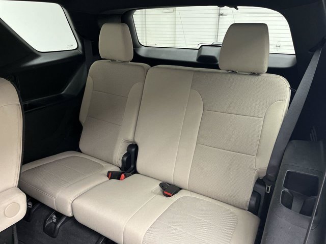 Used 2023 Summit White Chevrolet LT Cloth image 12