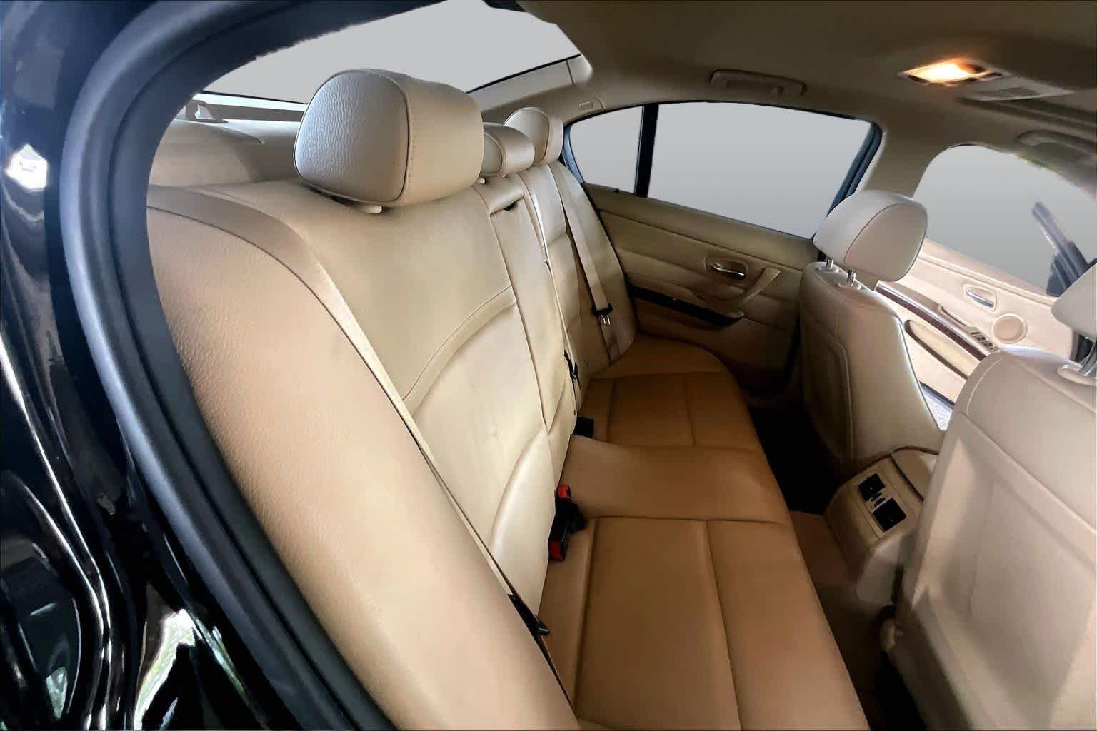 Used 2011 Jet Black BMW 328i image 20