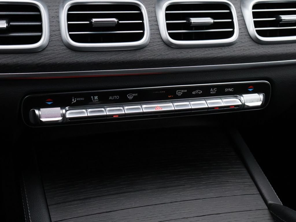 Used 2025 Black Mercedes-Benz GLE 350 image 19