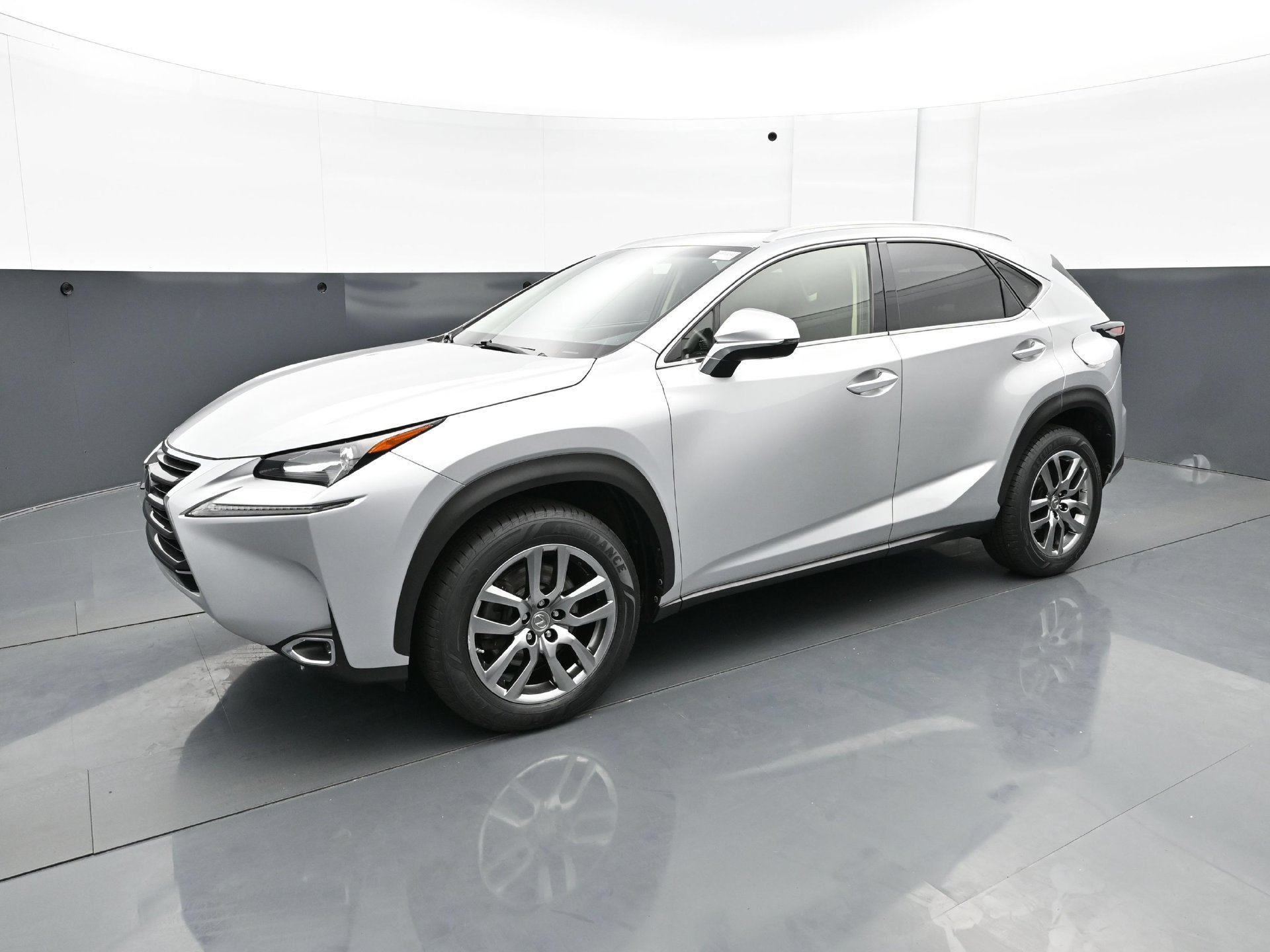 Used 2015 Silver Lexus 200t image 2