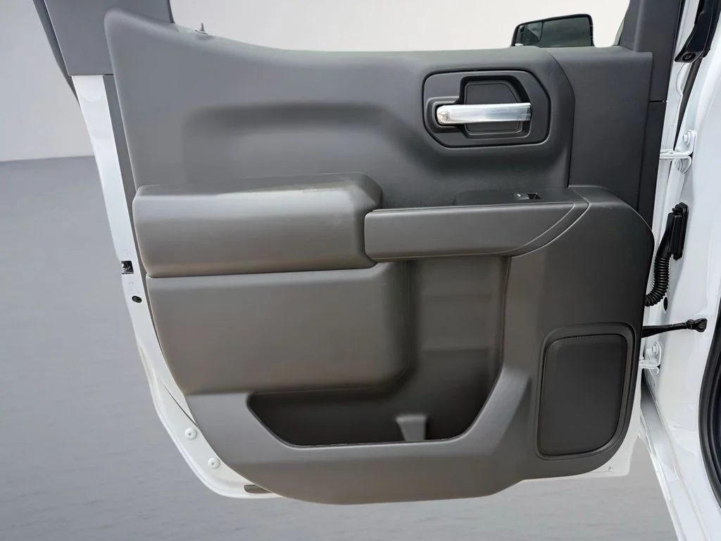 New 2026 White Chevrolet Custom Trail Boss image 26