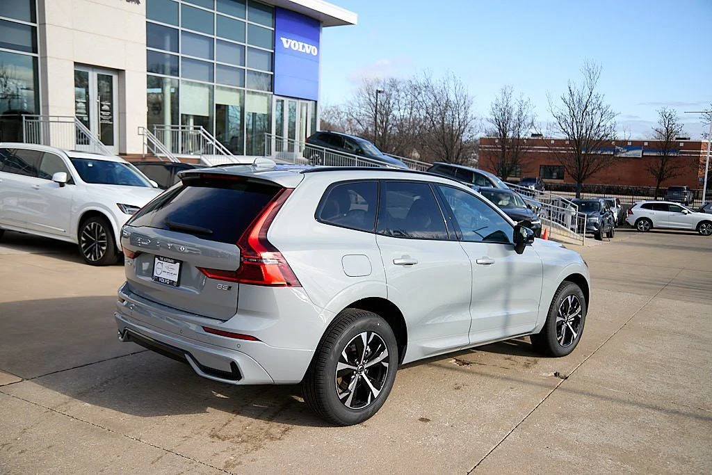 New 2026 Vapour Grey Volvo Core image 9