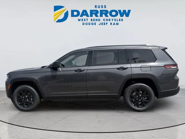 New 2026 Baltic Gray Metallic Clear-Coat Exterior Paint Jeep Laredo image 2