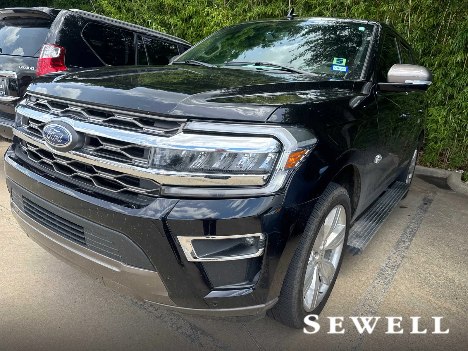 2024 Ford Expedition King Ranch 4X4's photo