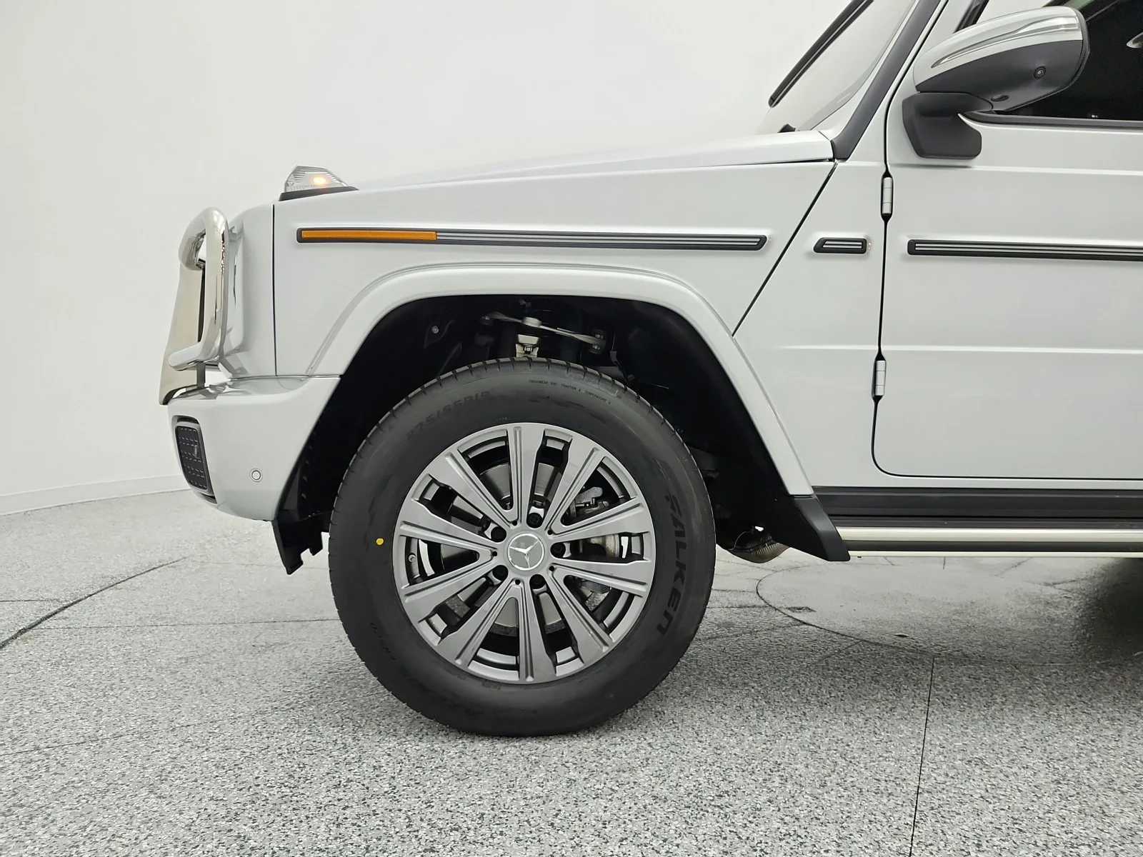 Certified Used 2025 Iridium Silver Metallic Mercedes-Benz G 550 image 25
