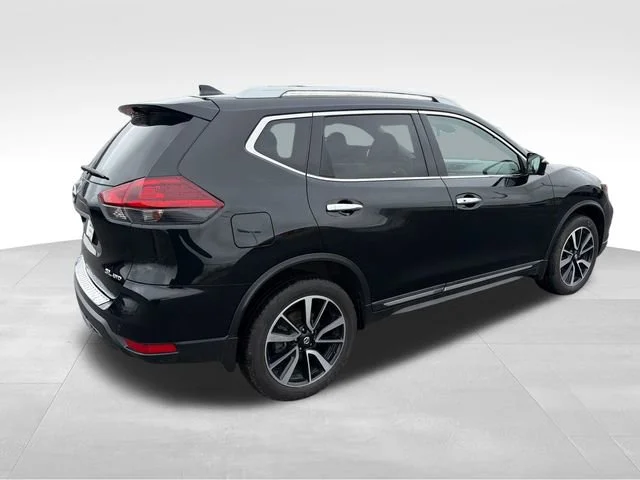 Used 2020 Black Nissan SL Intelligent AWD image 6