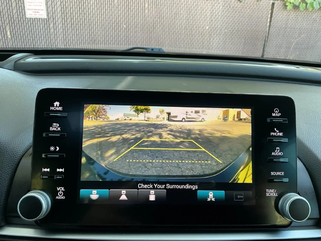 Used 2018 Black Honda Touring image 22