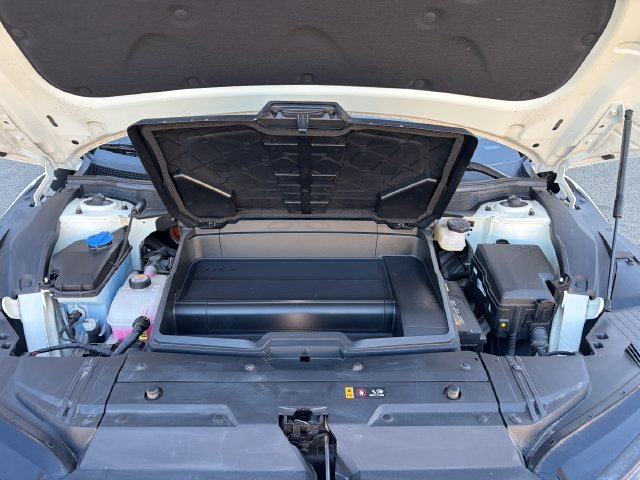 Certified Used 2024 Snow White Pearl Kia Light image 35