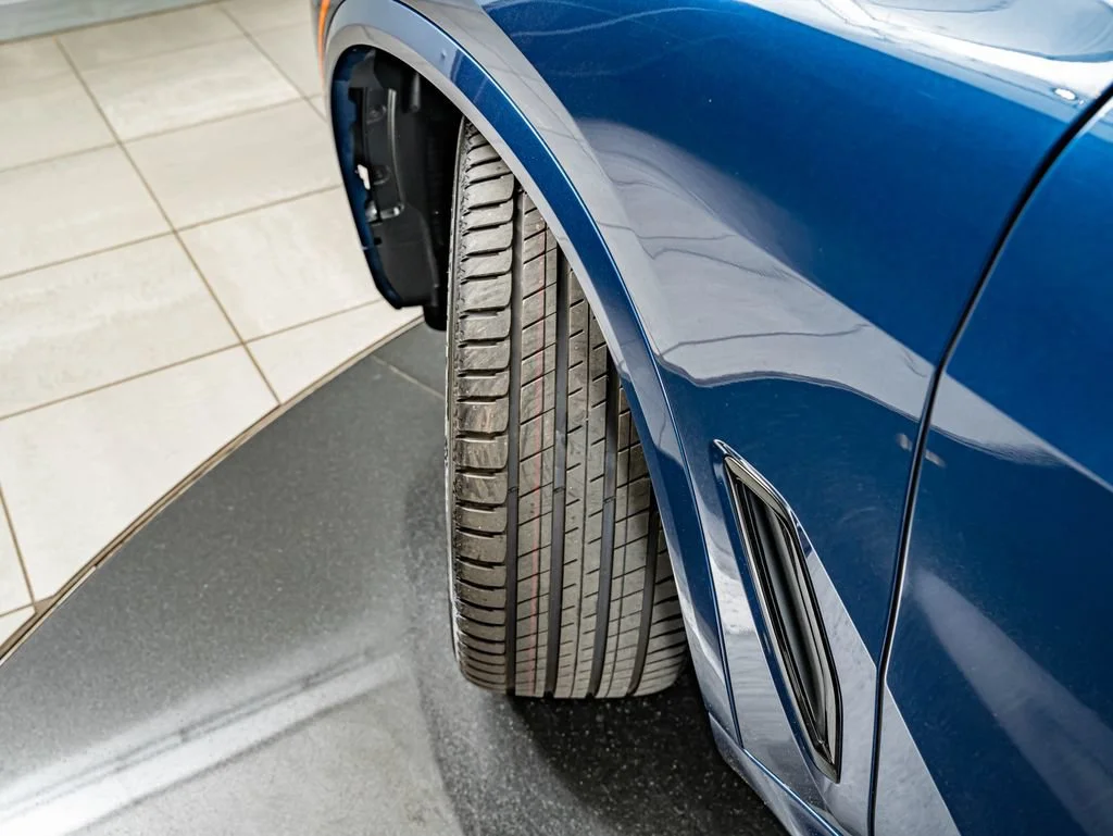 Used 2023 Phytonic Blue Metallic BMW M50i image 43