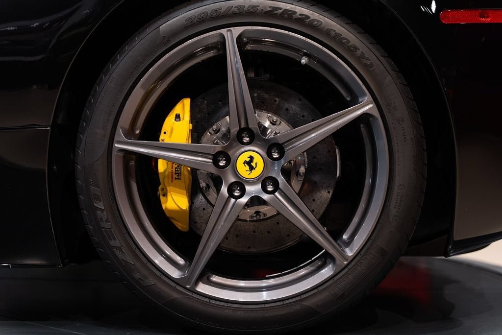 Certified Used 2014 Nero Ferrari Base image 14