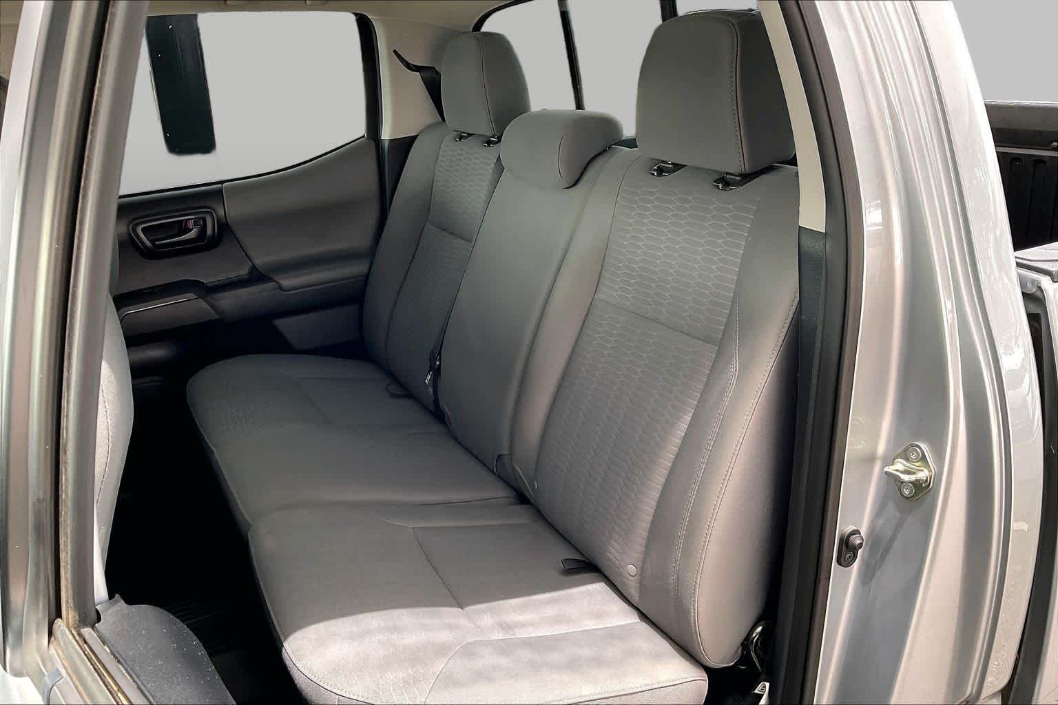 Used 2018 Silver Sky Metallic Toyota SR image 21