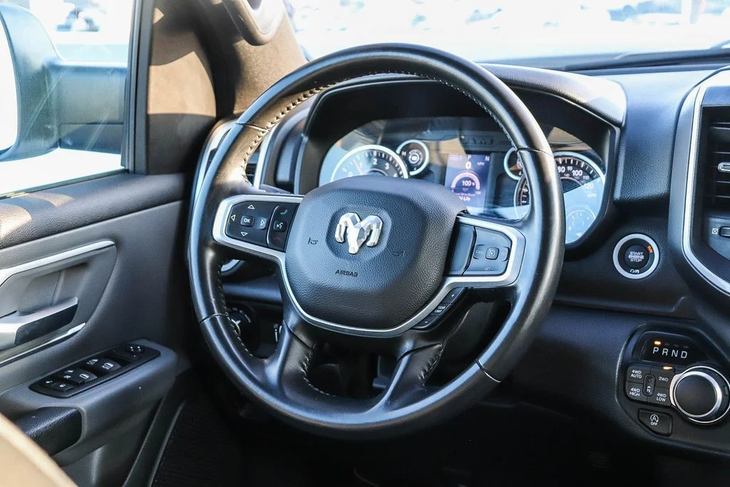 Used 2022 White Ram Big Horn/Lone Star image 17