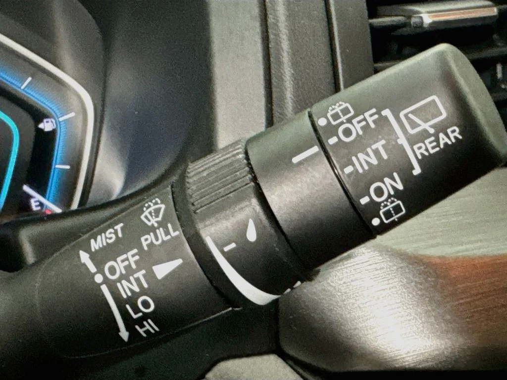 Certified Used 2019 Silver Honda EX-L image 15