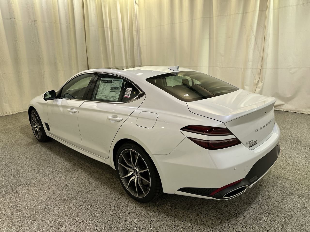 2026 GENESIS G70 Prestige - Photo 9